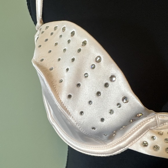 Honey Birdette‎ Crystal Champagne Bra Satin Rhinestone NWOT Size 36D - Picture 2 of 7